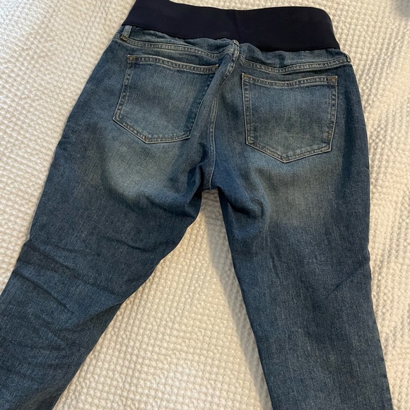 Gap Maternity Girlfriend Jeans - Picture 3 of 3